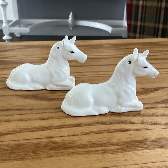 Unicorn salt & pepper shakers - Picture 2 of 7